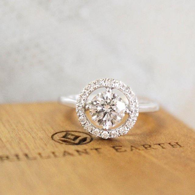 Свадьба - 18K White Gold Aura Diamond Ring