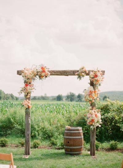Hochzeit - Rustic   Elegant Ithaca Farm Wedding