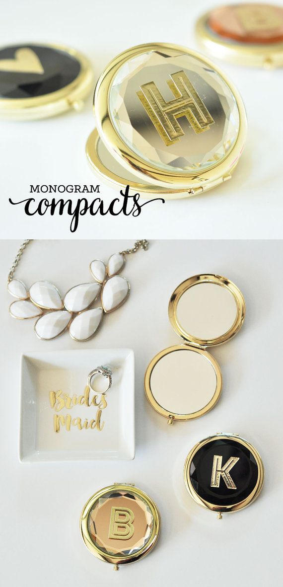 Mariage - Maid Of Honor Gift Sister Gifts For Bridesmaid Gift Ideas Personalized Monogram Compact (EB3137)