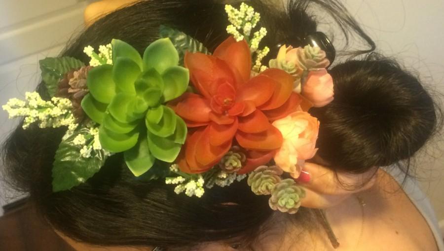 Свадьба - Green Succulent Flower Headpiece/crown, Bridal flower wreath