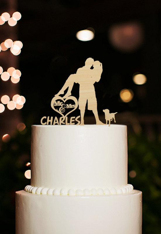 Свадьба - Custom Wedding Cake Topper-Bride and Groom Cake Topper Dog-Mr and Mrs Cake Topper-Personalized Last Name Cake Toper-Rustic Wedding Topper