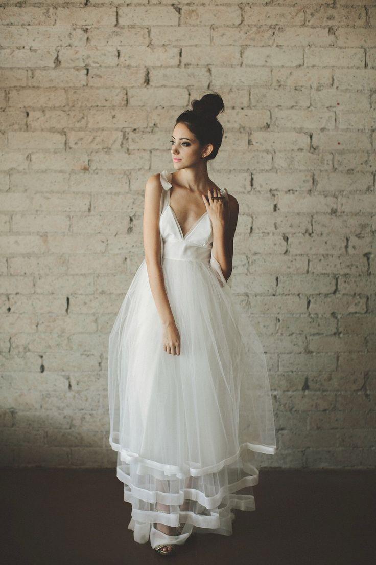 Mariage - Deep V Neck Floor Length A Line Tiered Tulle Wedding Dress - Juliana By Cleo And Clementine