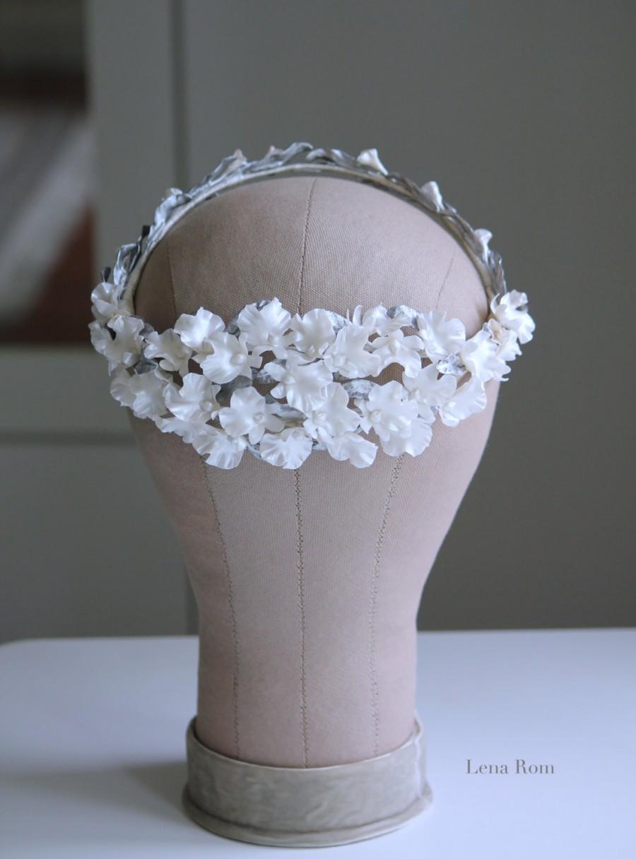 زفاف - Orchids bridal crown. Bridal headpiece. Floral wreath. Floral headpiece. Wedding headpiece. Bridal crown. MOD604 bridal Crown