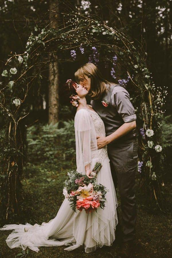 Mariage - Fairy Tale Cabin Wedding In Northern Michigan