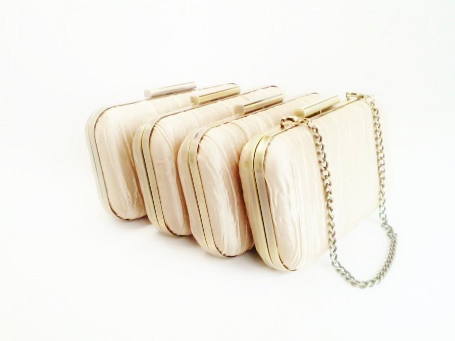 Mariage - bridesmaid clutches, SET of 6, wedding clutches, mint and gold, bridal accessories, champagne clutch, wedding party, bridesmaid gifts