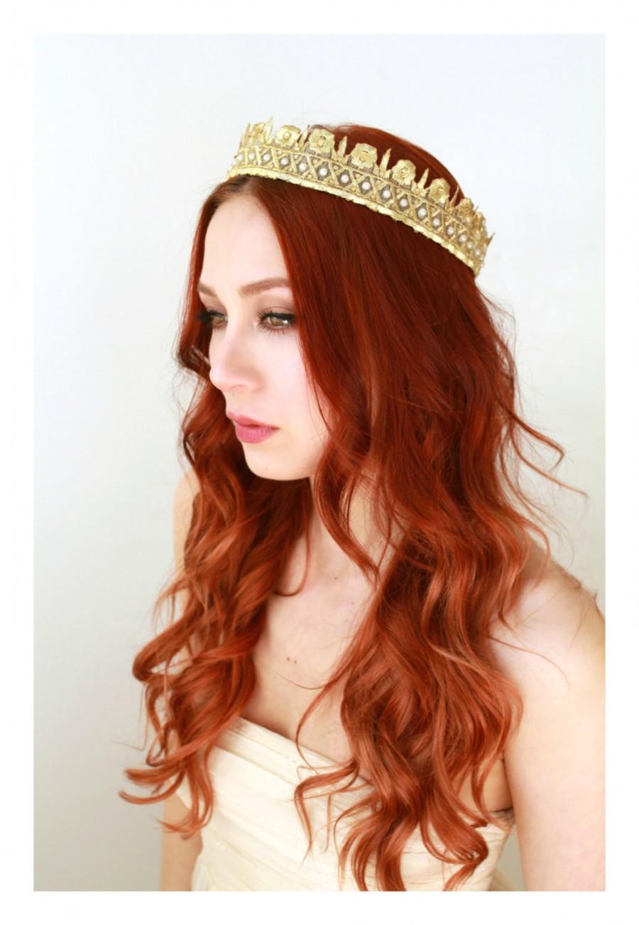 زفاف - Medieval crown, lace crown, golden wedding crown, bridal adornment, fairytale wedding, gold headpiece, hair accessories by gardens of whimsy