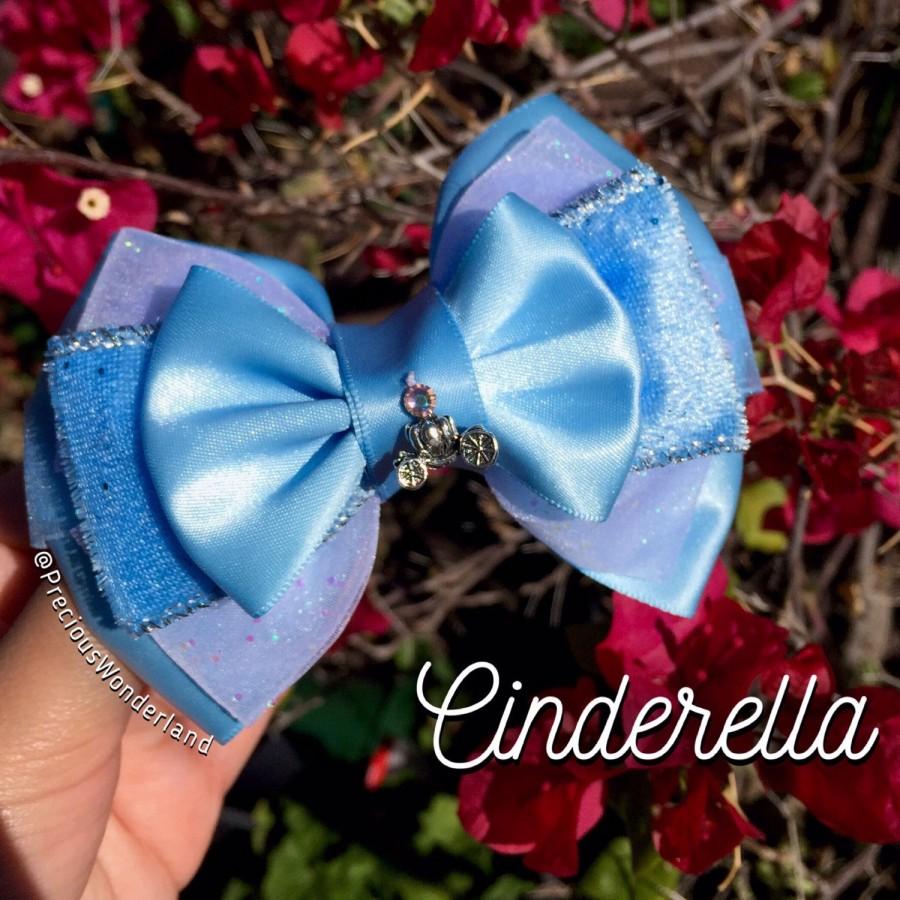 Mariage - Blue Cindy Inspired Hair Bow with Carriage Charm