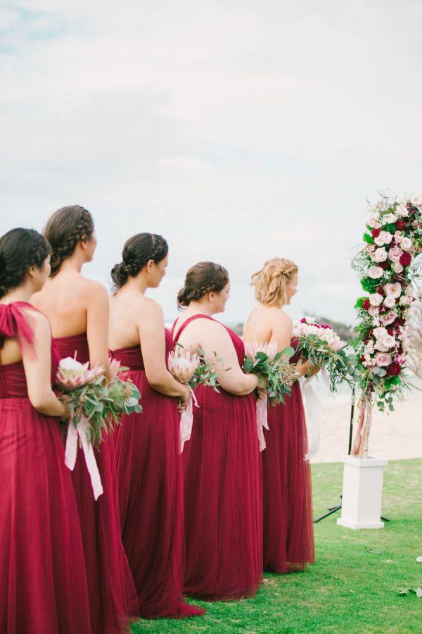 Mariage - Considering Red As A Wedding Color? Look No Further.