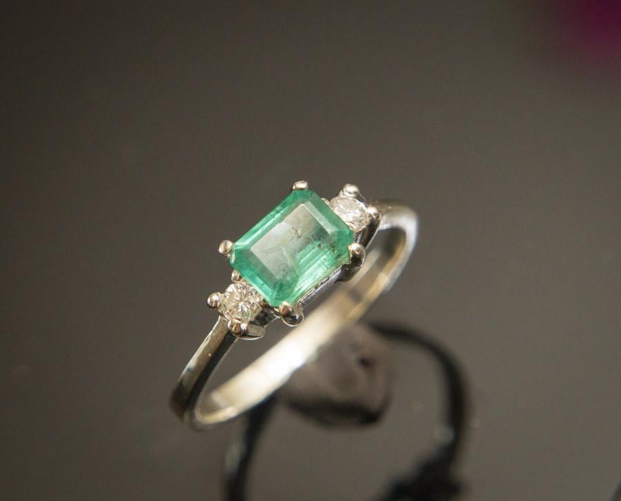 زفاف - World-class Zambian Emerald Ring - Emerald Engagement Ring - African Emerald Gemstone Green Emerald Accent Ring