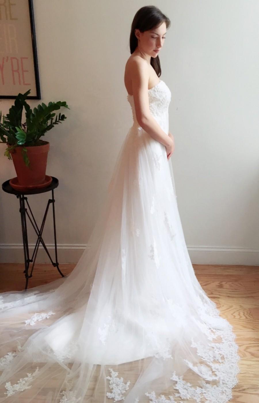 Hochzeit - Strapless Empire Waist Lace Wedding Dress