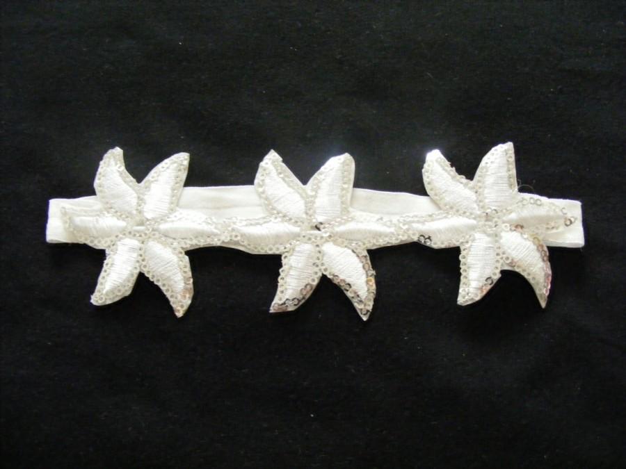 Hochzeit - Ivory Flower Handmade Wedding Garter, Bridal Garter,Toss Garter, Keepsake Garter