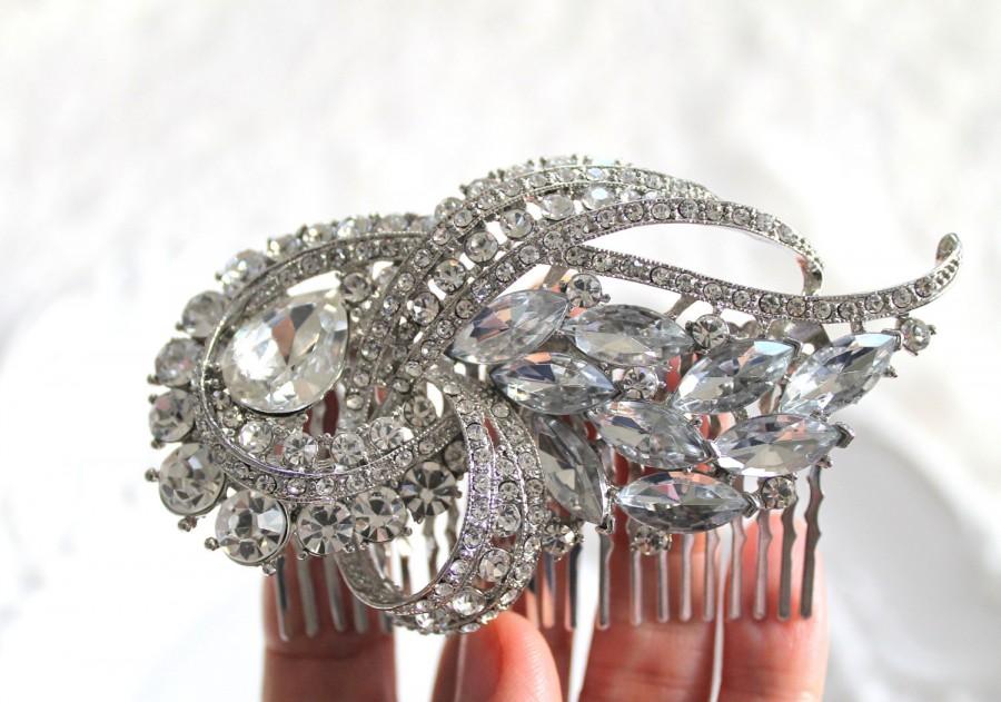 Свадьба - Bridal swarovski crystal headpiece. Rhinestone jewel wedding haircomb. VINTAGE CHARM.