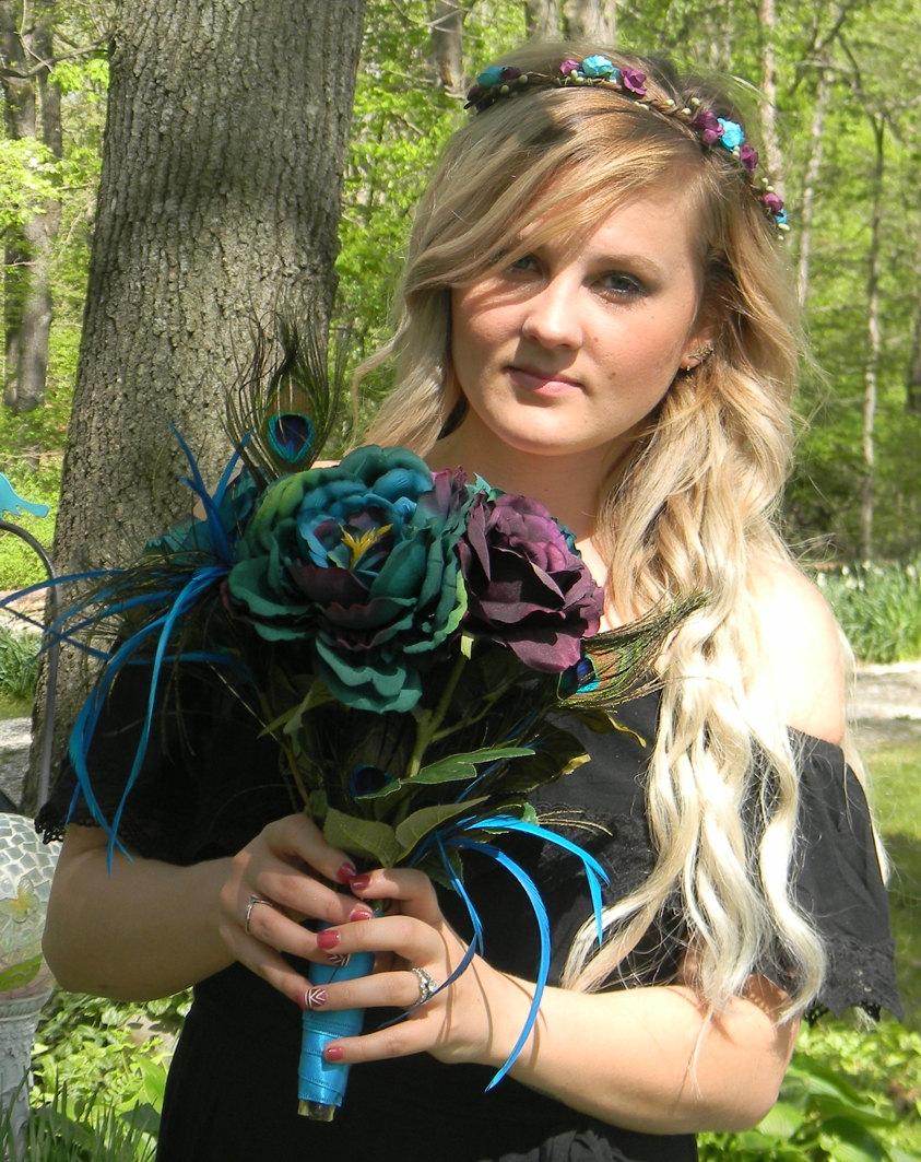 زفاف - PEACOCK WEDDING BOUQUET, Teal, Turquoise, and Purple Bridal Bouquet with Peacock Feathers, Peonies and Roses, Silk Flowers Wedding Bouquet