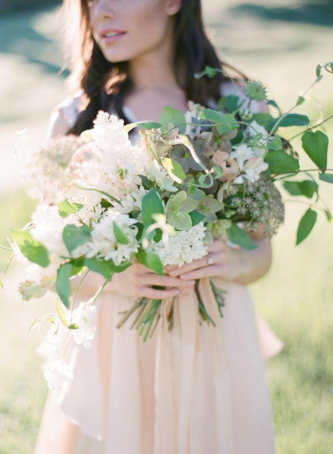 زفاف - This Bride Wore The Most Beautiful Blush Gown EVER!
