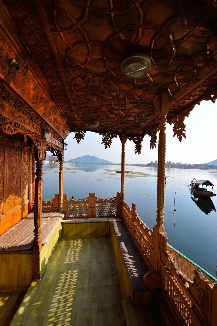 Hochzeit - Srinagar Floating Place