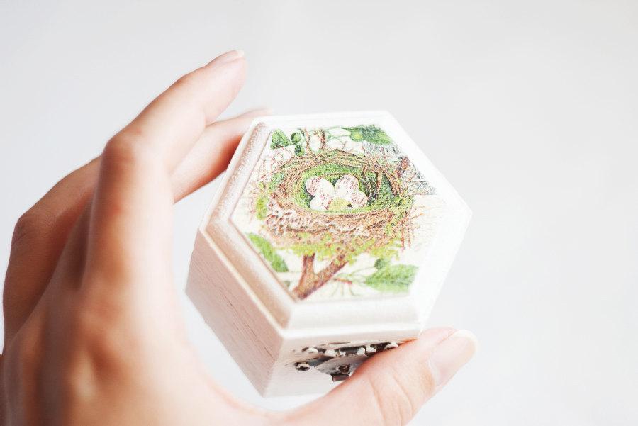 Mariage - Small wooden wedding box "A Bird's Nest"- Natural wood, handmade, green, eco-wedding, rustic, wedding decor, ring box