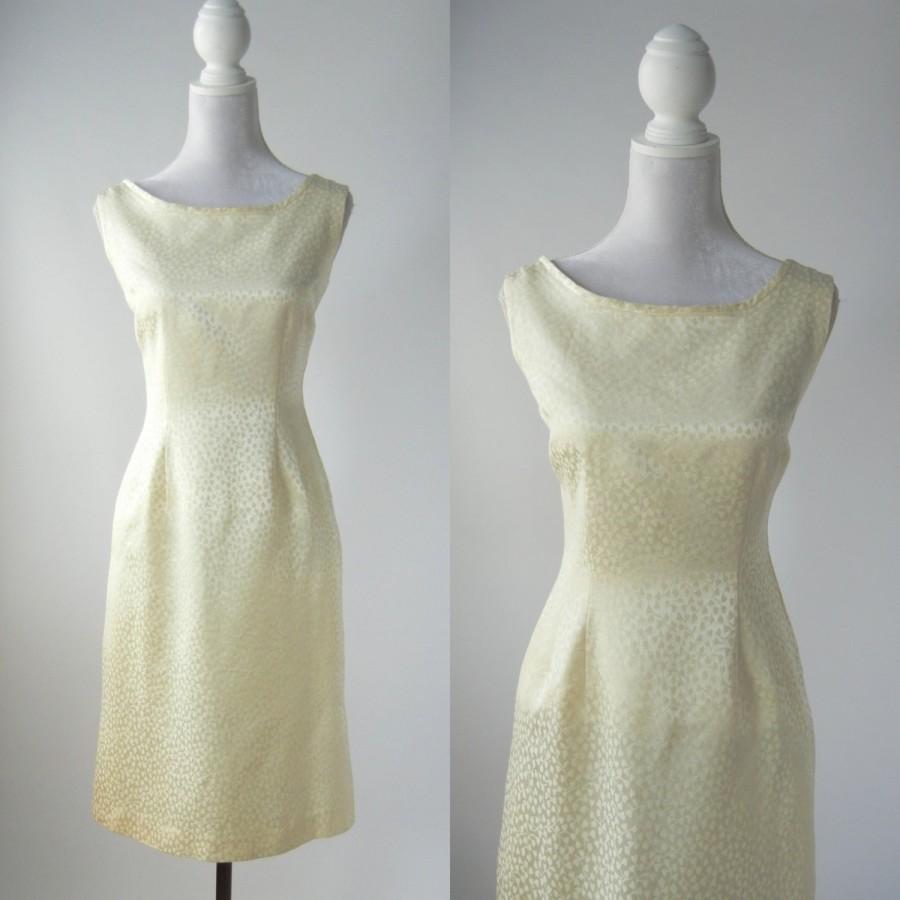 Mariage - Vintage Dress, 1950s Cream Dress, Vintage Ivory Dress, Vintage Satin Dress, Vintage Damask Dress, 1950 Ivory Dress, Short Ivory Bridal Dress