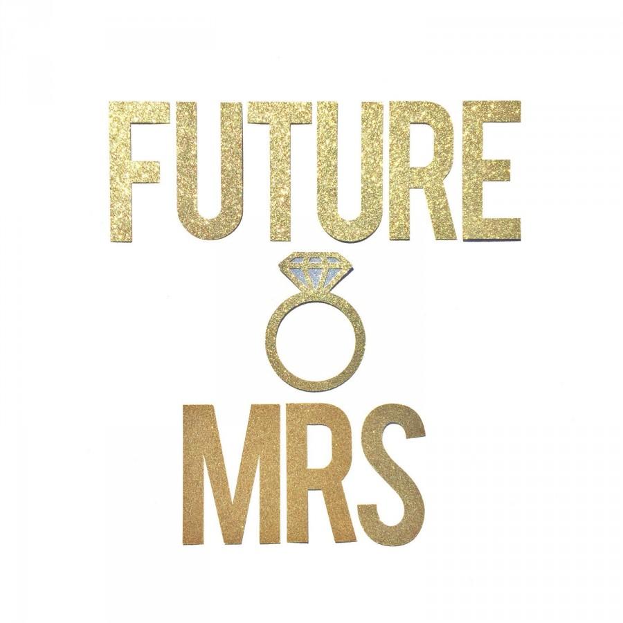 Hochzeit - Future Mrs Banner // Bridal Shower Banner Decor // Bachelorette Party Decorations // Engagement Party Decor