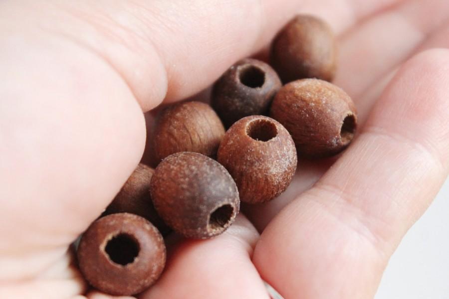 Mariage - 13 mm Wooden textured beads 25 pcs with big hole - 5 mm - natural, ECO-FRIENDLY beads - welded in olive oil