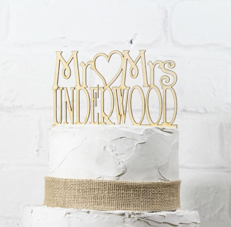 Mariage - Rustic Wedding Cake Topper or Sign Mr and Mrs Topper Custom Personalized with YOUR Last Name Paintable Stainable Wood