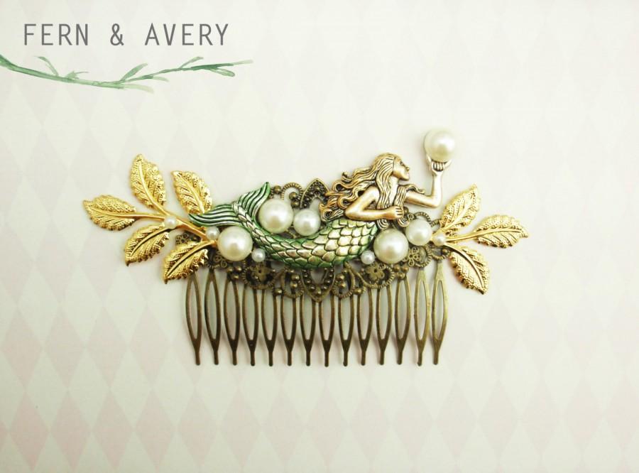 Свадьба - Mermaid hair comb. Gold green ivory vintage style comb. Bronze pearl comb.