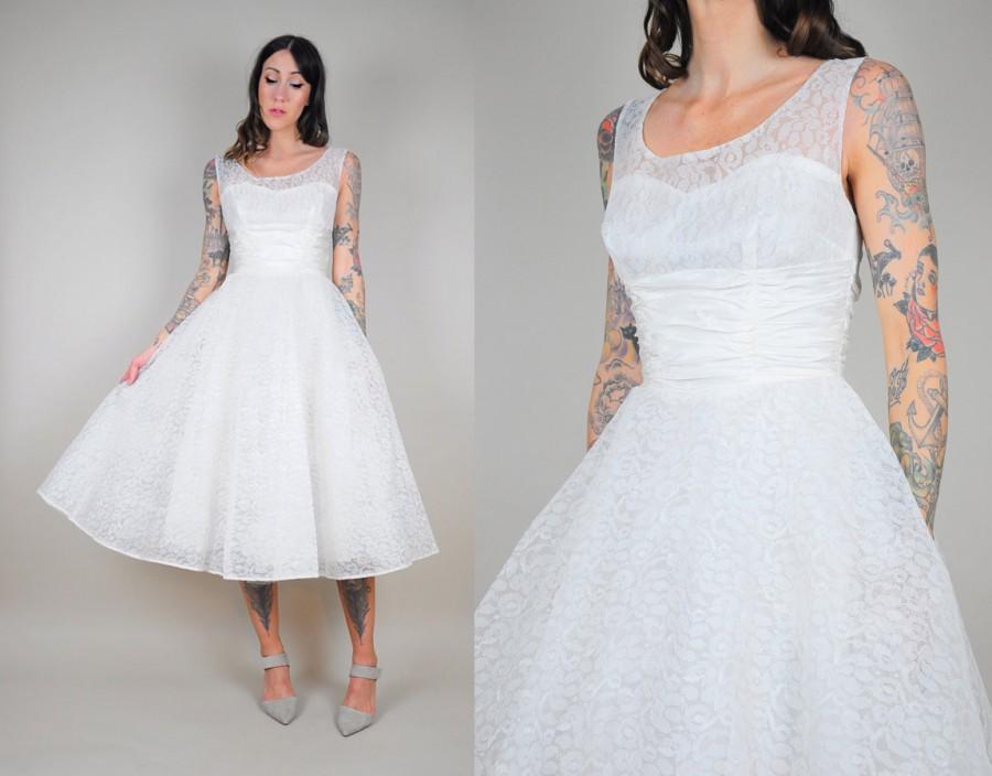Hochzeit - 50's White lace & tulle Wedding dress