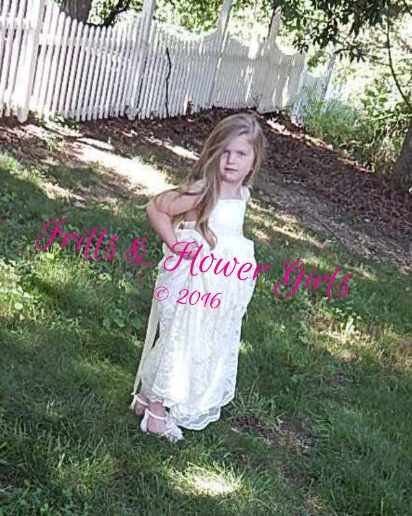 Mariage - Flower Girl Dress Ivory Lace Flower Girl Dress Ivory Lace Dress Girls Junior Bridesmaid Dress Sizes 2T up to Girls Size 10