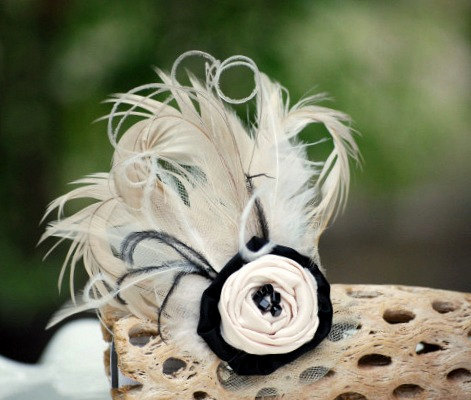 زفاف - Wedding Hair Comb / Clip Champagne Ivory Beige & Black Feathers. Bride Bridal Bridesmaid, Summer Fall Fashion Brooch Pin, Statement Boudoir