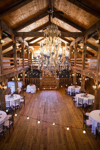 Hochzeit - Rustic Massachusetts Barn Wedding