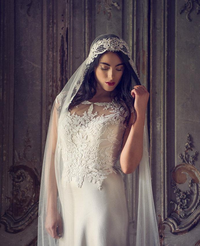 Свадьба - Ivory  juliet Cap Veil ,Vintage Bridal Veil, chapel length veil, waltz lenth veil, Ballet Length Veil, showstopping dramatic Wedding veil