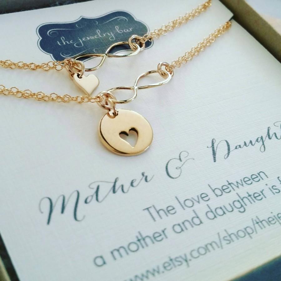 Hochzeit - mother of the bride gift from bride / mob jewelry / mother and daughter heart bracelets, infinity symbol, wedding day