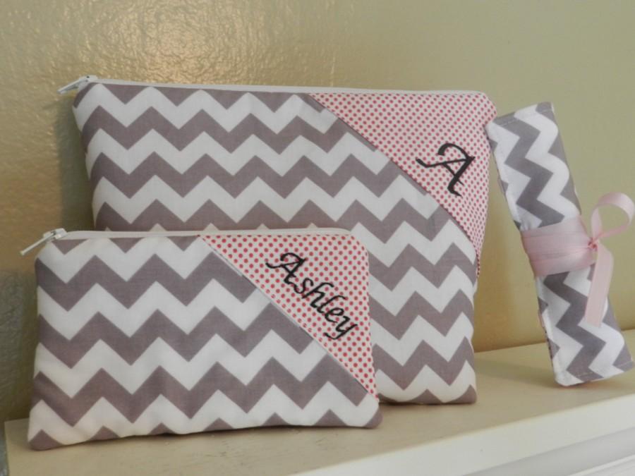 Wedding - Bridesmaid Gift - 3 Piece Beauty Set with XL Cosmetic Bag with monogram and Mini Makeup Bag and Jewelry Roll with monogram on either