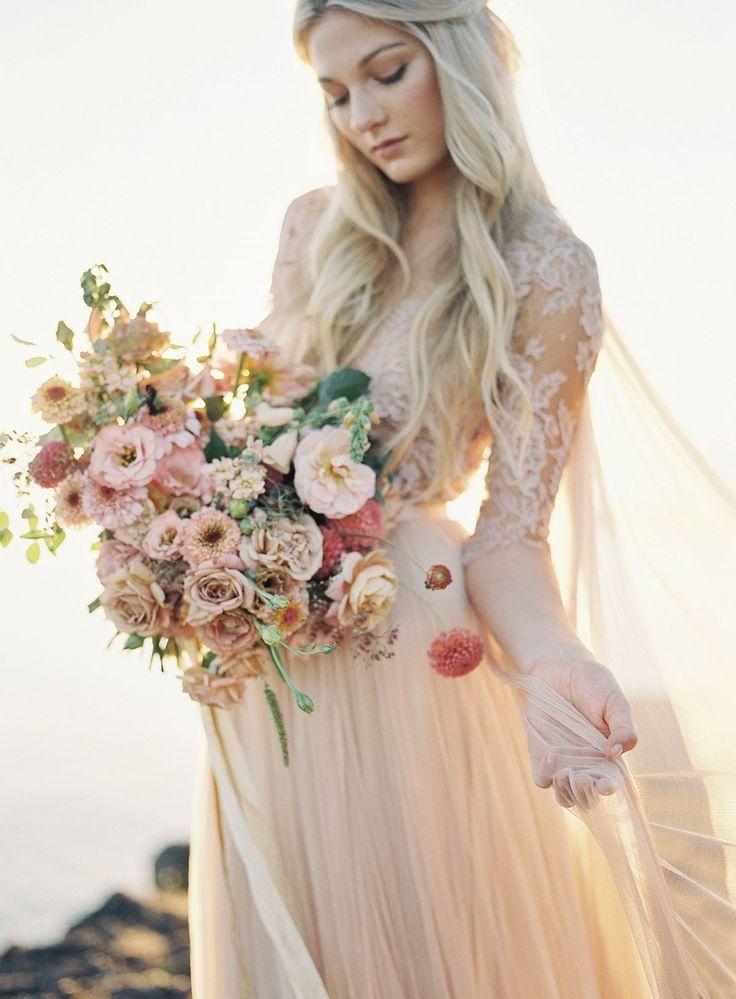Свадьба - Blush Lace Wedding Dress Inspiration By Heather Payne Photography 