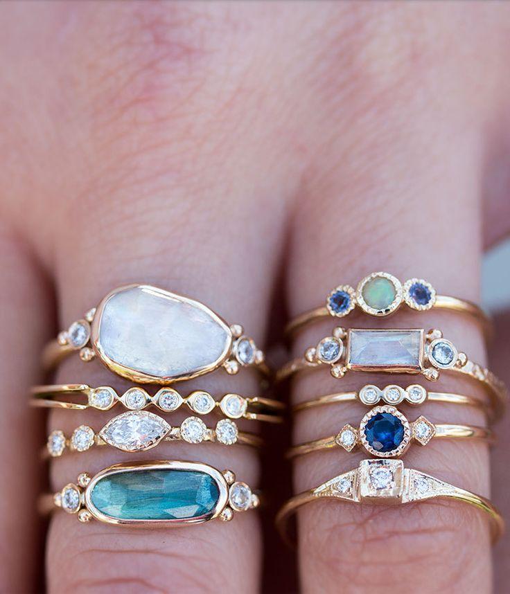 زفاف - Moonstone Ring And Side Diamonds