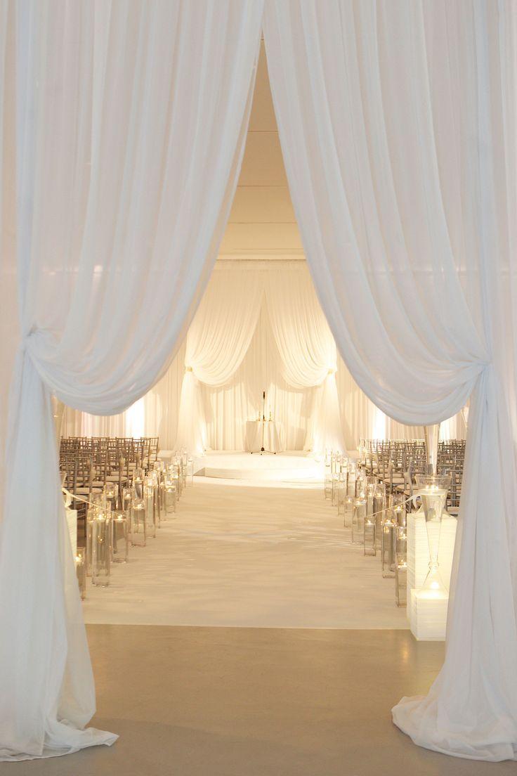 Mariage - How To Transform Your Wedding With Romantic Drapery