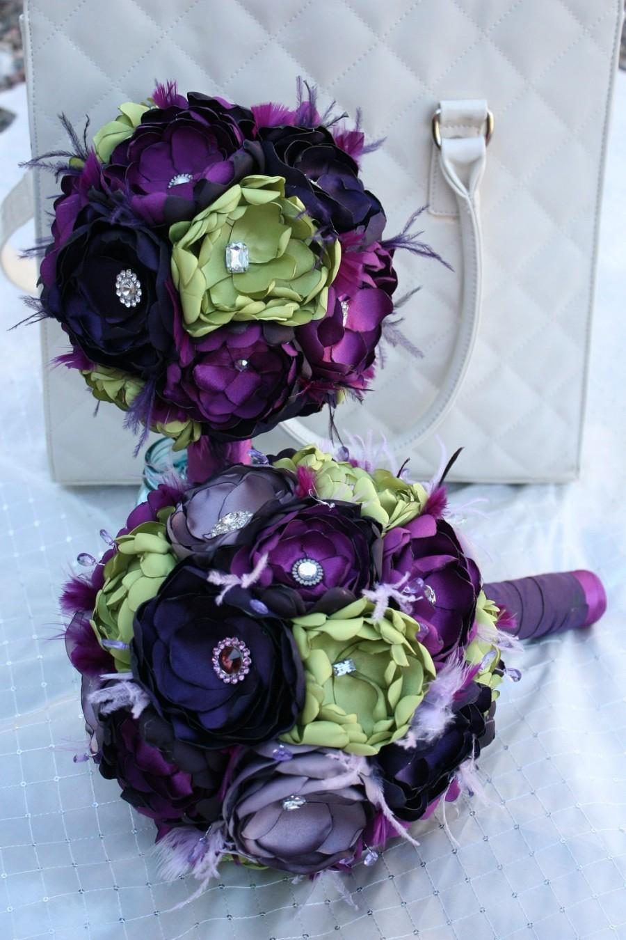 Hochzeit - Handmade Fabric Flower Wedding Package in Purples and Green - Bridal bouquet - Boutonnieres - Corsages - Brooch bouquet -