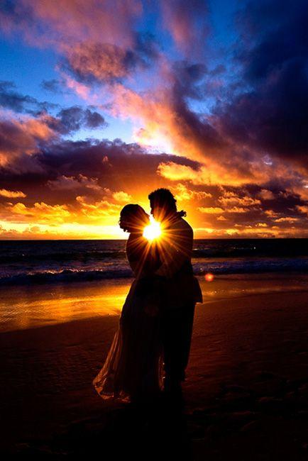 Wedding - 青空…夕焼け…雨上がり…たくさんの顔をもつ空と、愛し合う2人がロマンティック♡