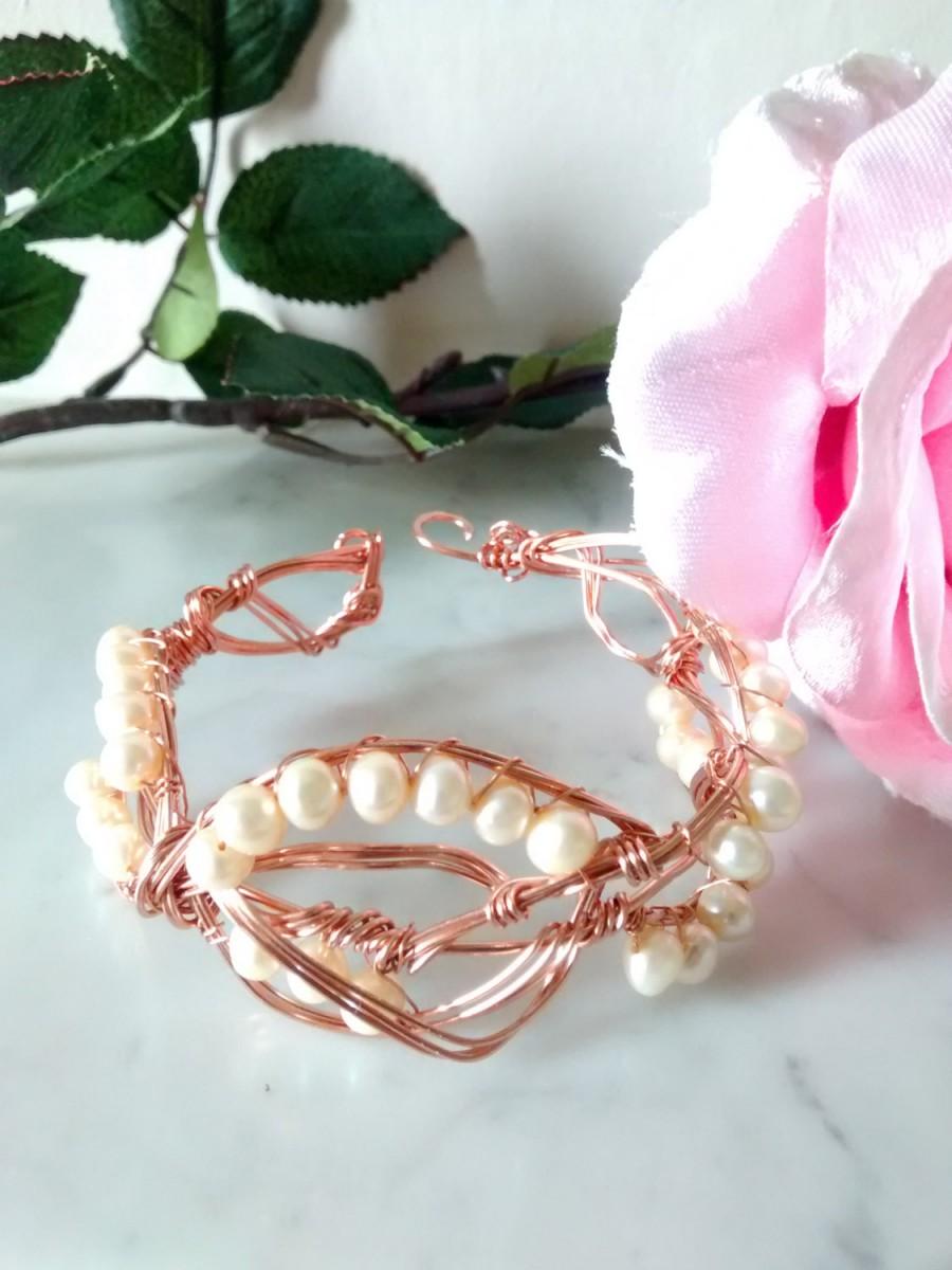 Mariage - Copper Wire and Champagne Freshwater Cultured Potato Pearl Bracelet - FREE SHIPPING WORLDWIDE