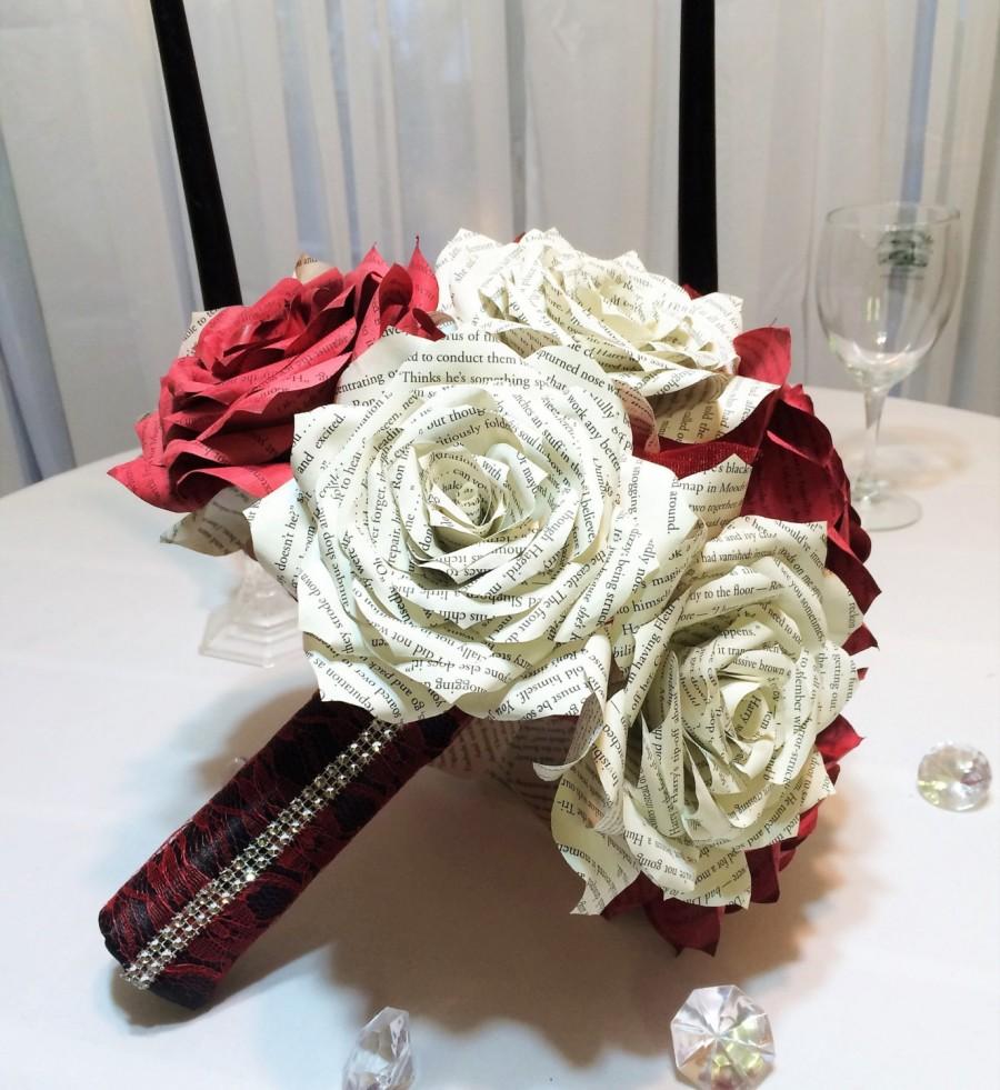 Mariage - Harry Potter Bridal bouquet, 3 sizes to choose from, Book page bouquet, Harry Potter Rose bouquet, Book Rose bouquet, Book page bouquet