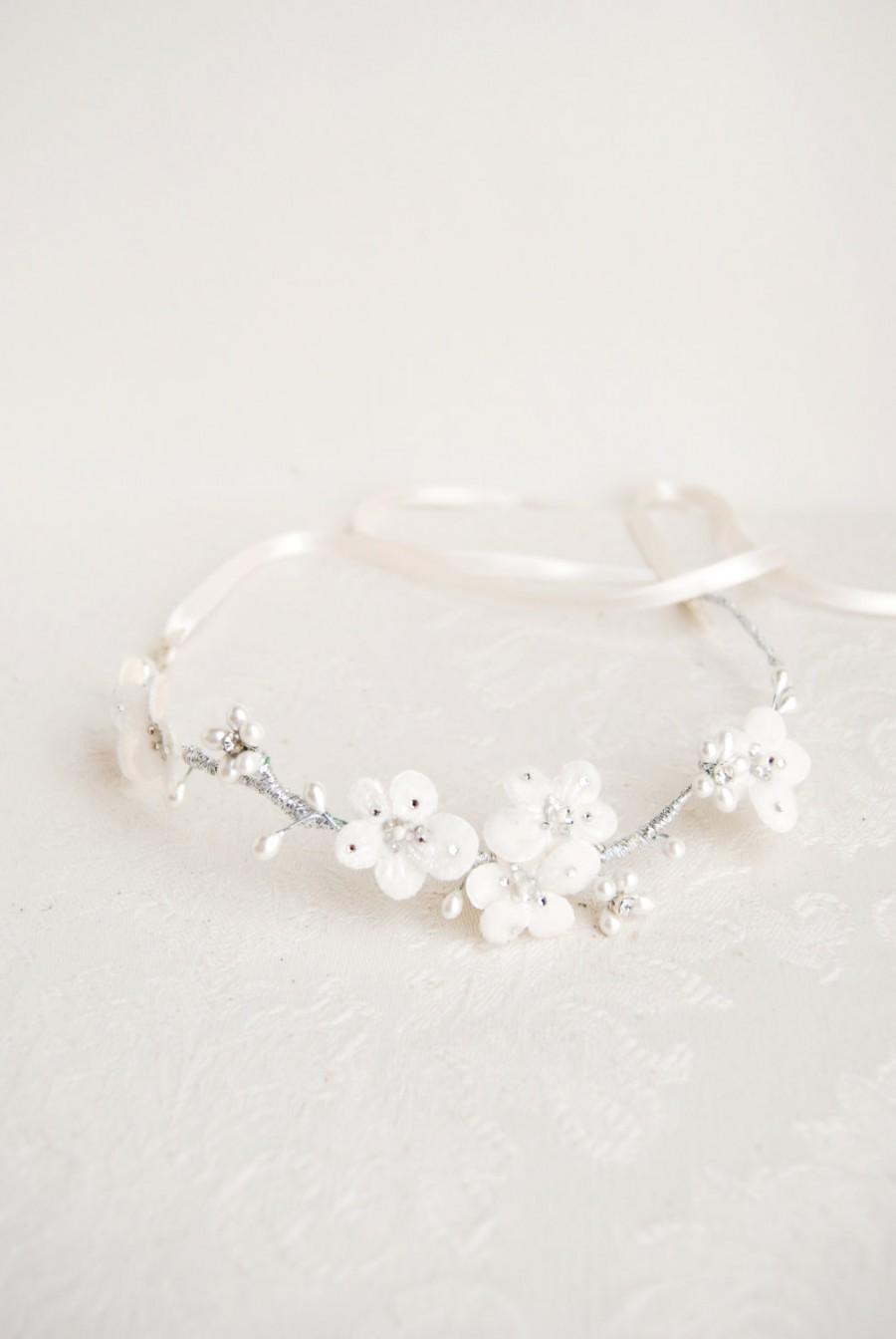 Hochzeit - Bridal velvet flower crown, white floral headband, wedding hair wreath, crystal pearl halo, bride hair accessory - Style 321
