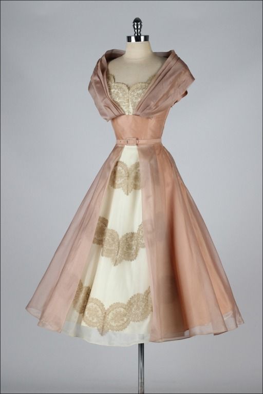 Hochzeit - Vintage 1950's Organza And Lace Cocktail Dress