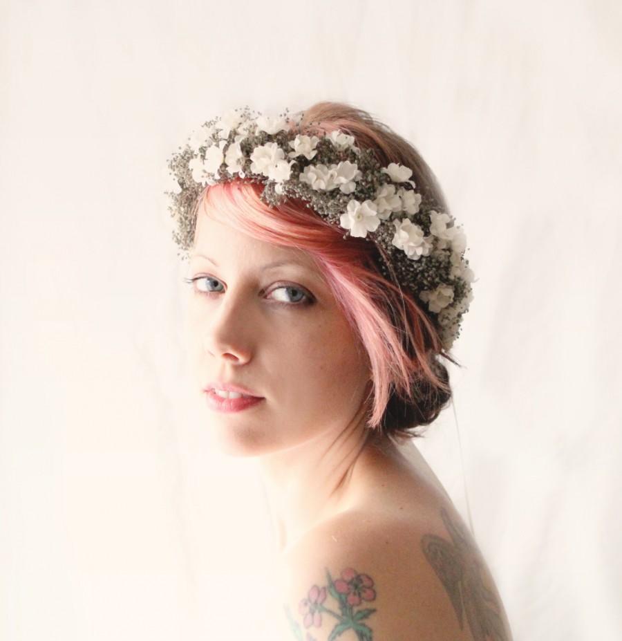 زفاف - SALE - Gray and ivory flower crown, Baby's Breath wreath, Bridal flower headpiece, grey floral hair crown, Whimsical wedding head piece