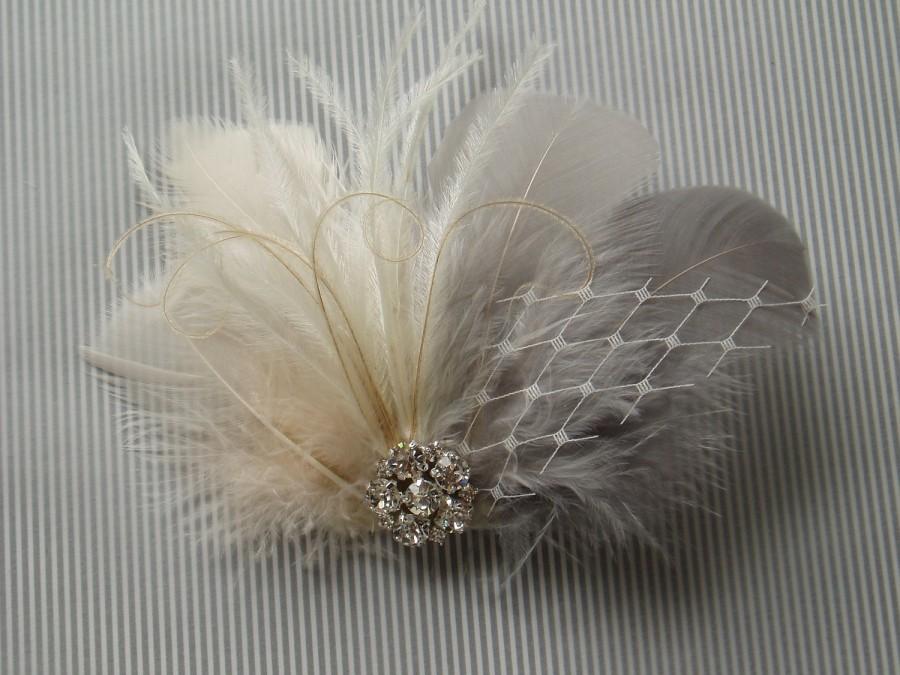 Hochzeit - Wedding Bridal Hair Accessories Bride Feather Fascinator, Feather Hair Piece, ivory, grey, feather hair clip gray