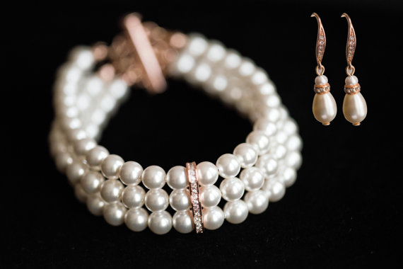 Свадьба - SET! Wedding set! Bridal Swarovski Pearl Bracelet&Earrings SET 3 strands swarovski pearl rose gold Vintage Style wedding Bracelet