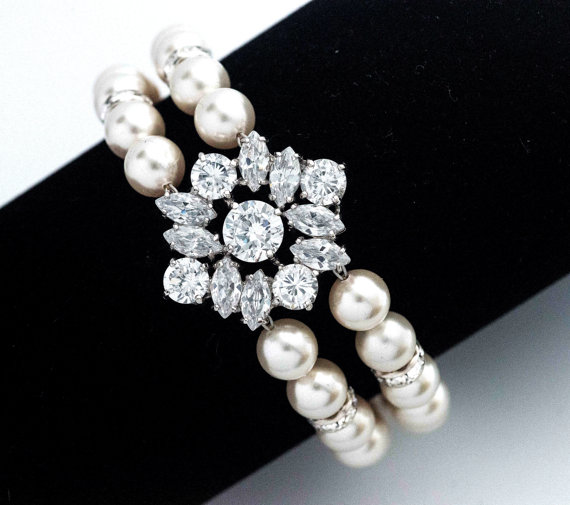 زفاف - 2 strands Swarovski Pearl and rhinestone Bridal Bracelace, Vintage Style Cubic Zirconia and pearl Wedding Bridal
