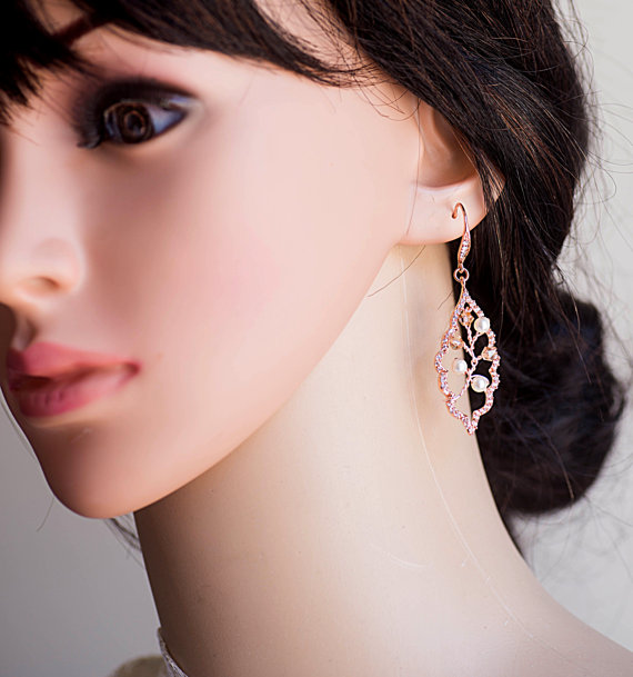 Mariage - Rose gold/Silver Bridal Earrings, Wedding Earrings, Swarovski Pearl Swarovski crystals Rhinestone Earrings, Vintage Style Earrings, Wedding