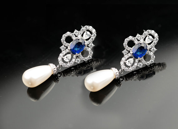 Mariage - Statement wedding Bridal earring Swarovski crystal Vintage Wedding Earrings,Sapphire Cubic Zirconia and pearl Wedding Bridal.