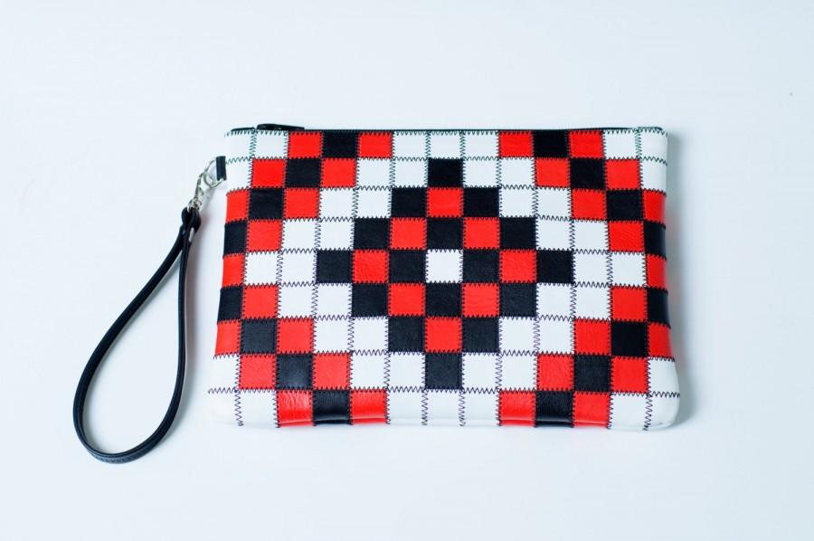 Свадьба - Leather Clutch, Leather Wristlet, Wristlet Clutch, Patchwork Clutch, Red Black White Bag