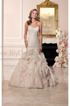 Hochzeit - Stella York Fit And Flare Wedding Dress With Textured Skirt Style 6285