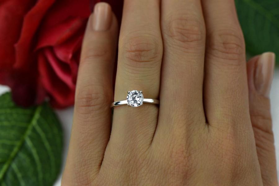 Mariage - 1 ct Classic Solitaire Ring, 4 Prong Engagement Ring, Man Made Diamond Simulant, Wedding Ring, Bridal Ring, Promise Ring, Sterling Silver